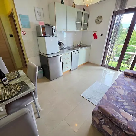 Mit Balkon Und Meerblick By Interhome Novi Vinodolski