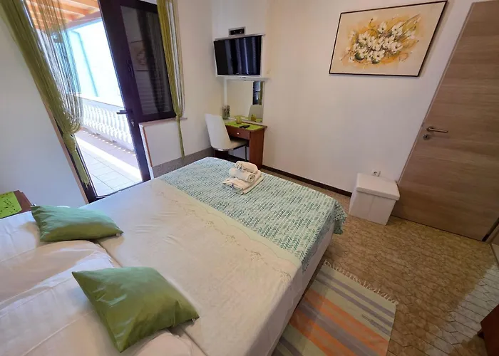 Apartman Mit Balkon Und Meerblick By Interhome *